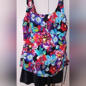 NWT Azul Swimdress 16W Floral One Piece Swimsuit Skirted Tummy Control Plus Size